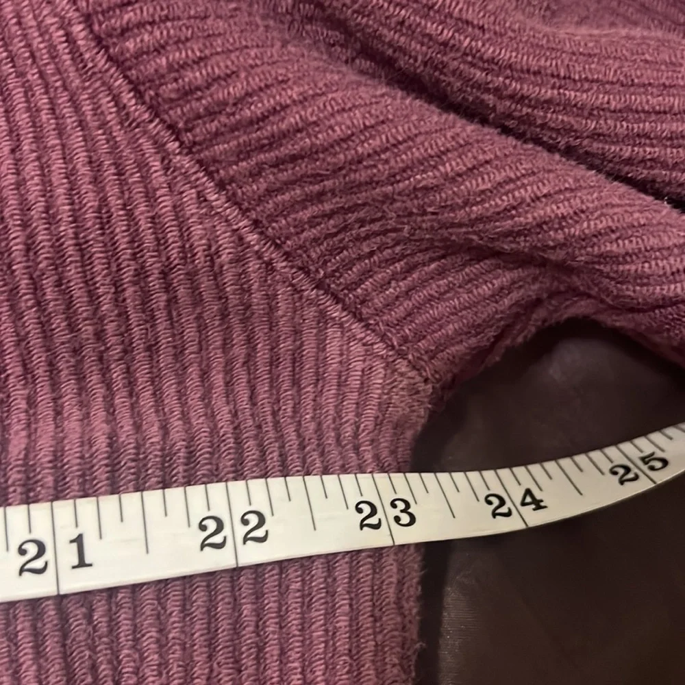VS PINK Ribbed Sweatshirt - Picture 8 of 9